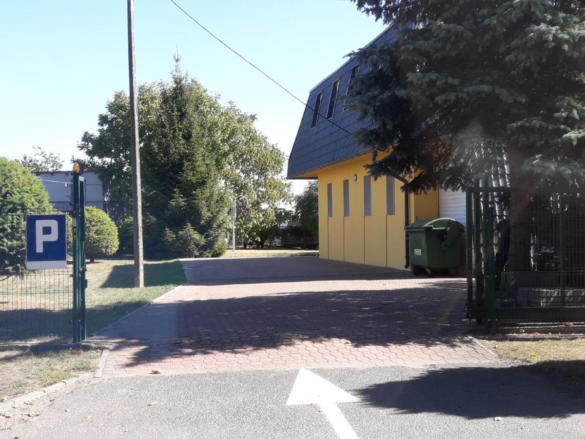 Rooms Noclegi Bytyn Exterior foto